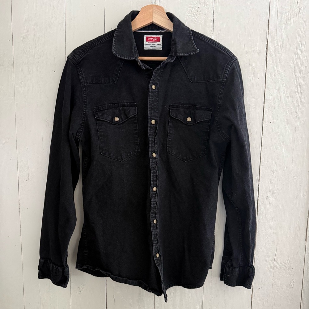 Wrangler Womens Black Pearl Snap Denim Long Sleeve Shirt
